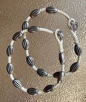 zwei coole armbänder