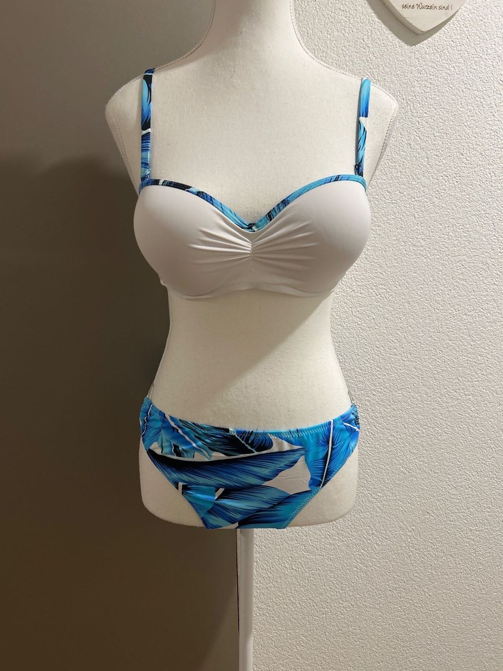 Costumi da bagno & Bikini: Bikini mit Bügel weiss - blau – Usato da Brunnen venduto da Nala2929