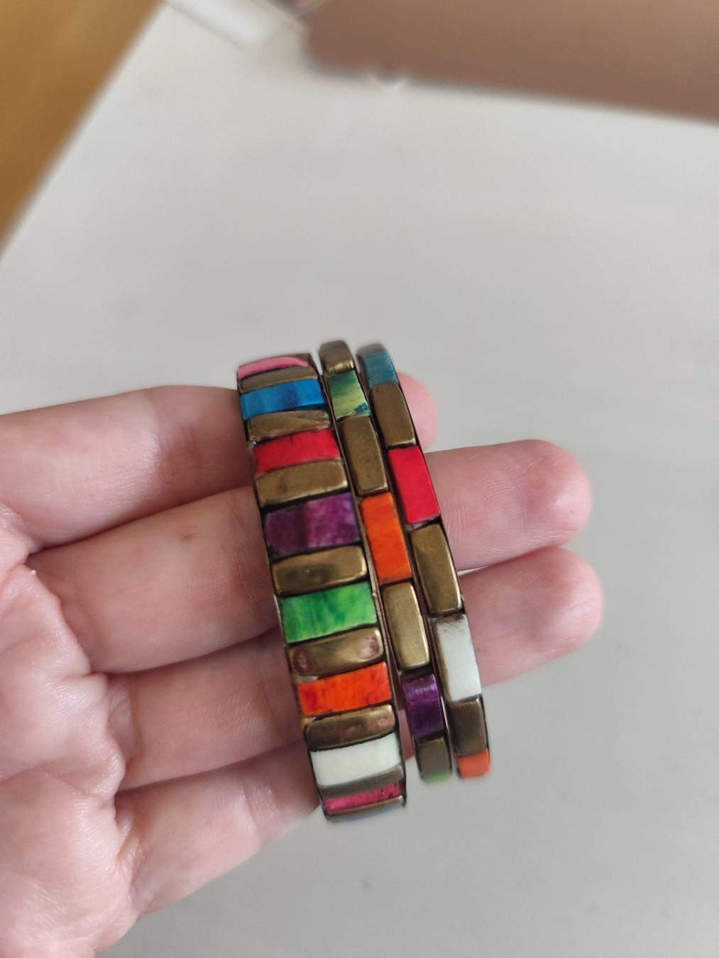 Bracciali & Braccialetti: Drei Armreifen bunt  – Usato da Zürich venduto da Sonnenkind1103 1