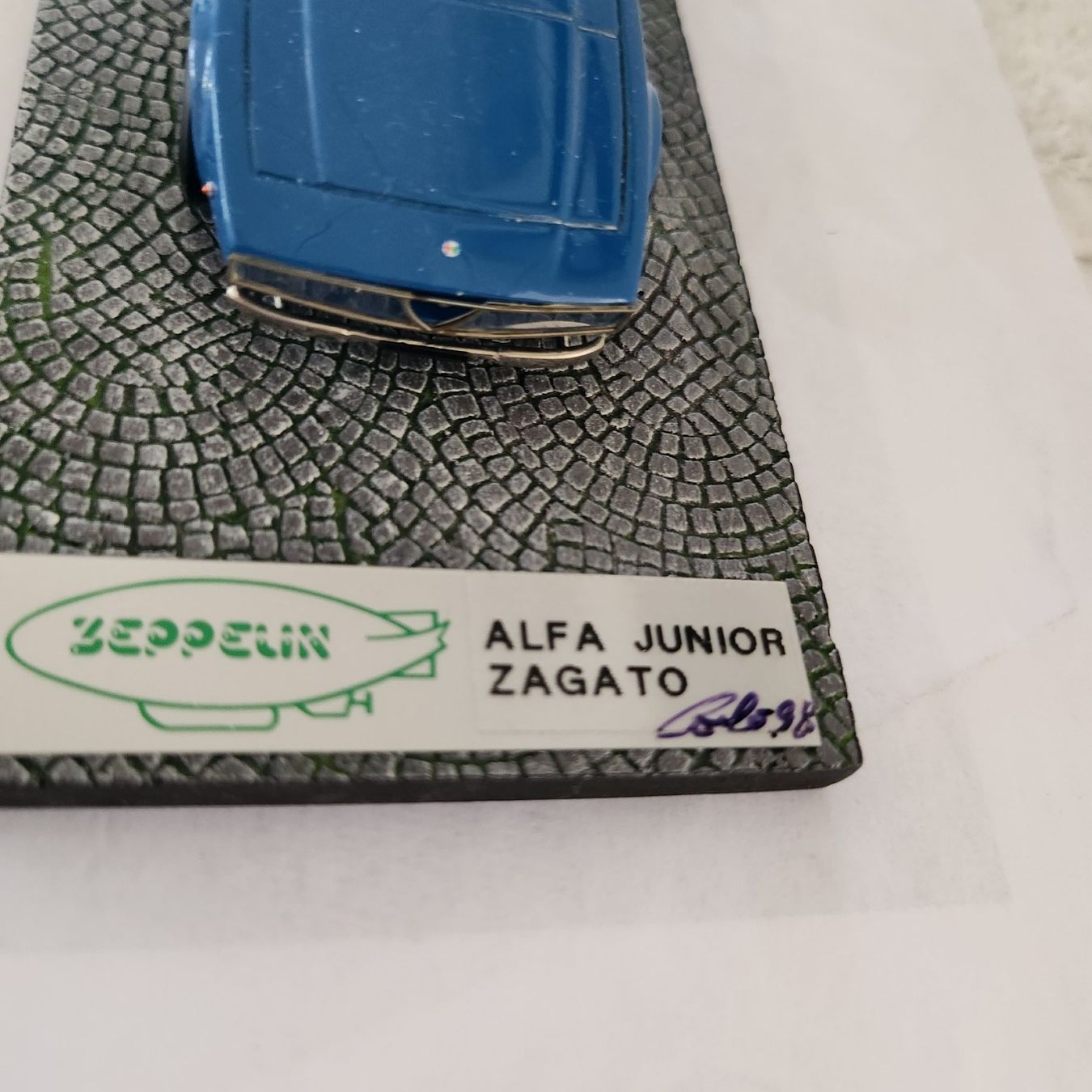 Alfa Romeo Junior Zagato Edel Tecnotren Base im Stein Muster (Neu ...