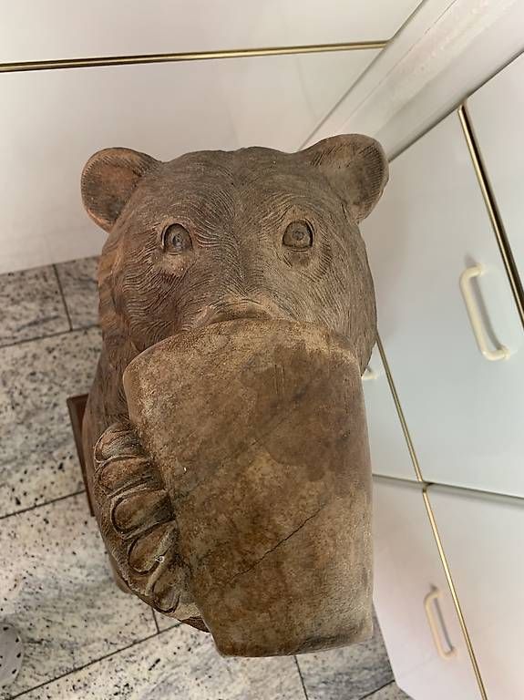Skulpturen & Statuen: Riesiger geschnitzter trinkender Bär wohl Brienz – Gebraucht aus Rothrist von Oddymanliane 2