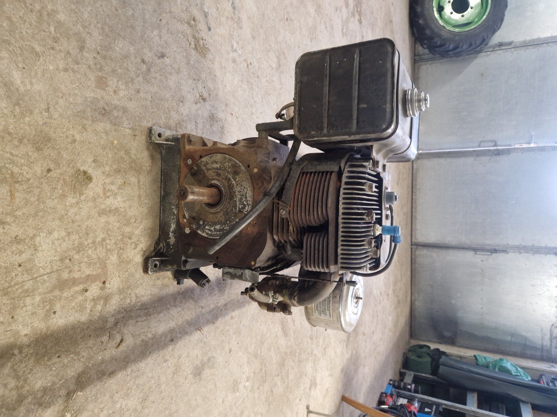 Vanguard  Motori: Basco Briggs und Stratton Benzin Motor – Difettoso da Sattel venduto da Franz17103 1