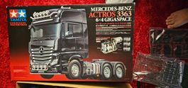 Tamiya Mercedes-Benz Actros 3363 6x4 Gigaspace 1/14