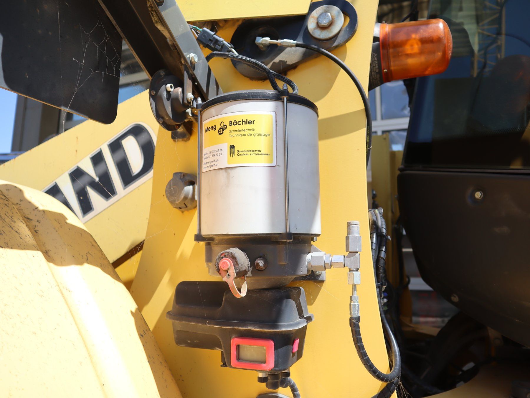 New Holland Tutte le macchine: New Holland W230C Radlader – Usato da Hasle LU venduto da Arag08 8