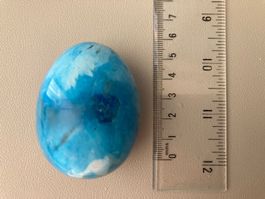 Schönes blaues poliertes Stein-Ei – ca. 7 cm blauer Howlith