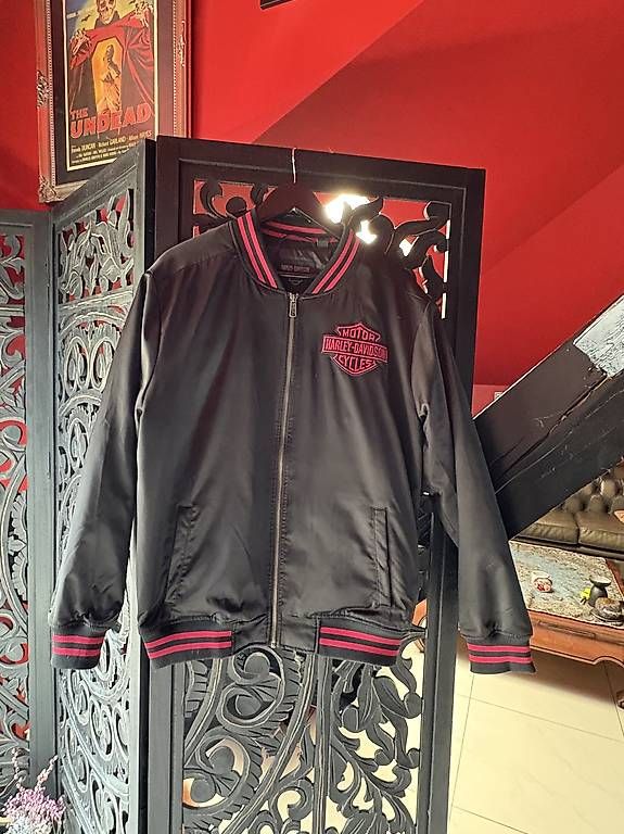 Jacken: Neuwertige Harley Davidson Bomberjacke Gr.M – Gebraucht aus Dagmersellen von atu_f7x5