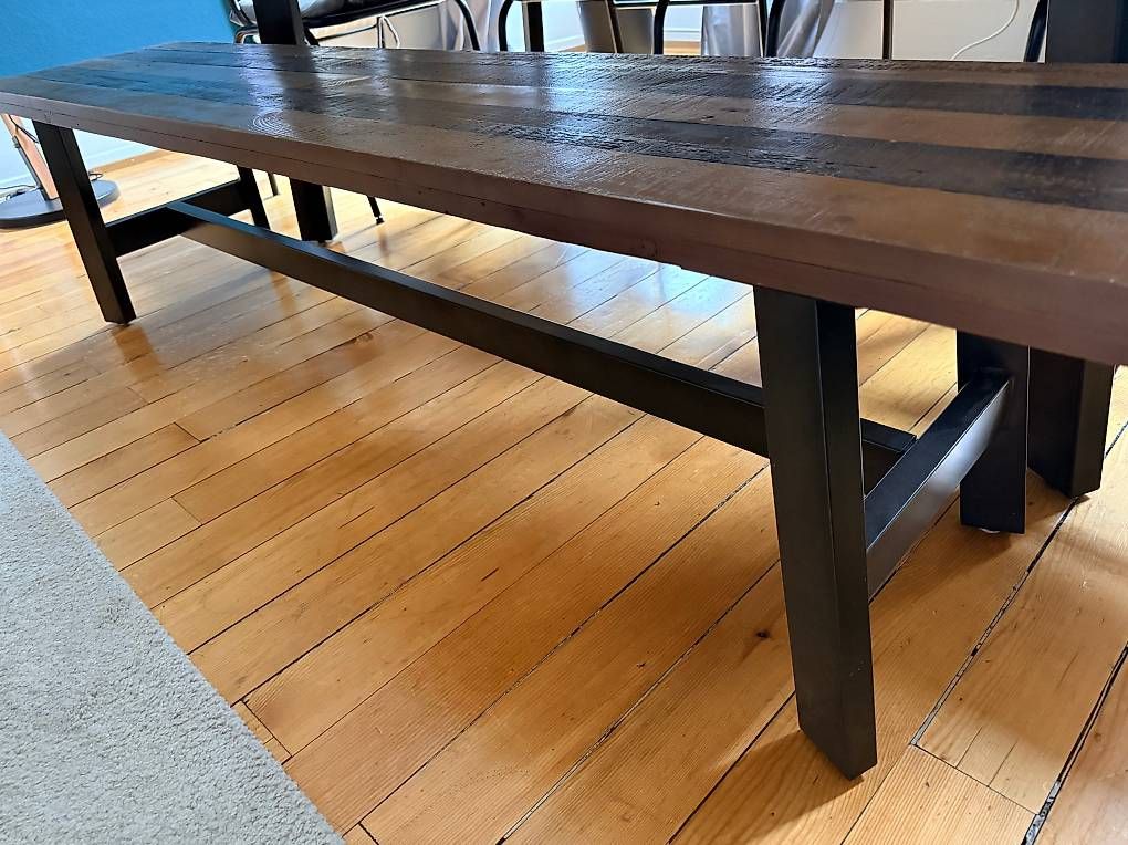 Set di tavolo e panche: Ensemble de salle à manger avec table, banc et 4 chaises – Usato da Cossonay-Ville venduto da robin_b 3