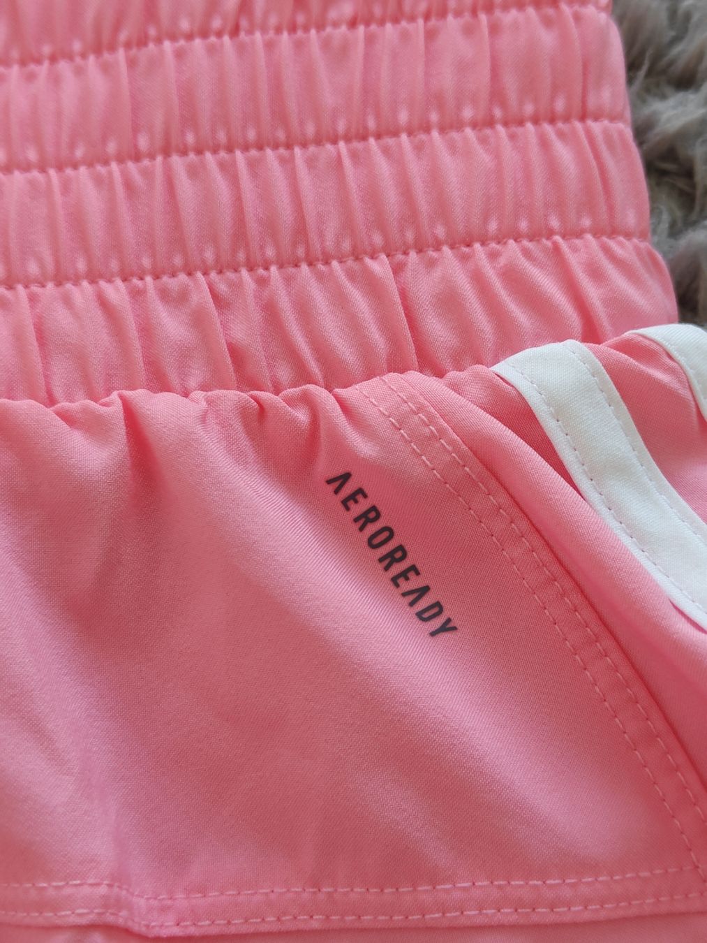 Adidas Hosen: Adidas Sporthose – Neu (gemäss Beschreibung) aus Pieterlen von Saemelili 2