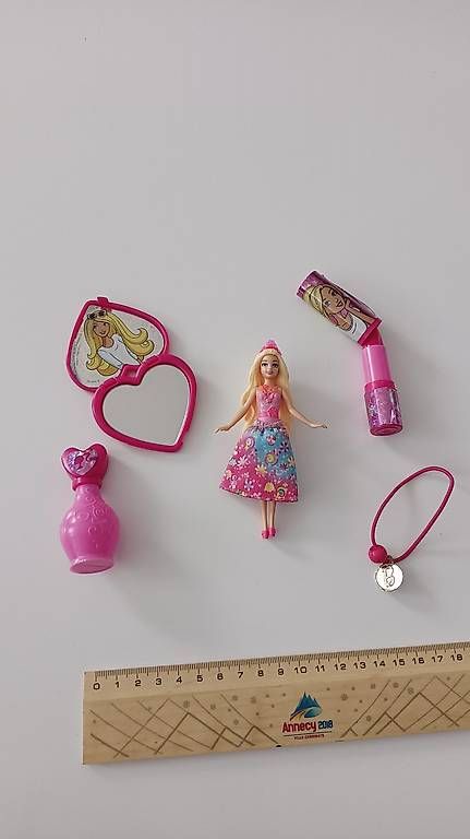 Puppen: Petite Barbie avec accessoires – Gebraucht aus Thônex von dcas-1226