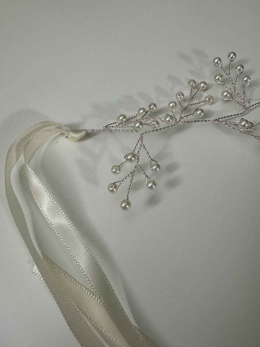 Haarschmuck: Haarschmuck (silberfarben mit Kunstperlen) – Neu (gemäss Beschreibung) aus Dietwil von Steinetritt 1