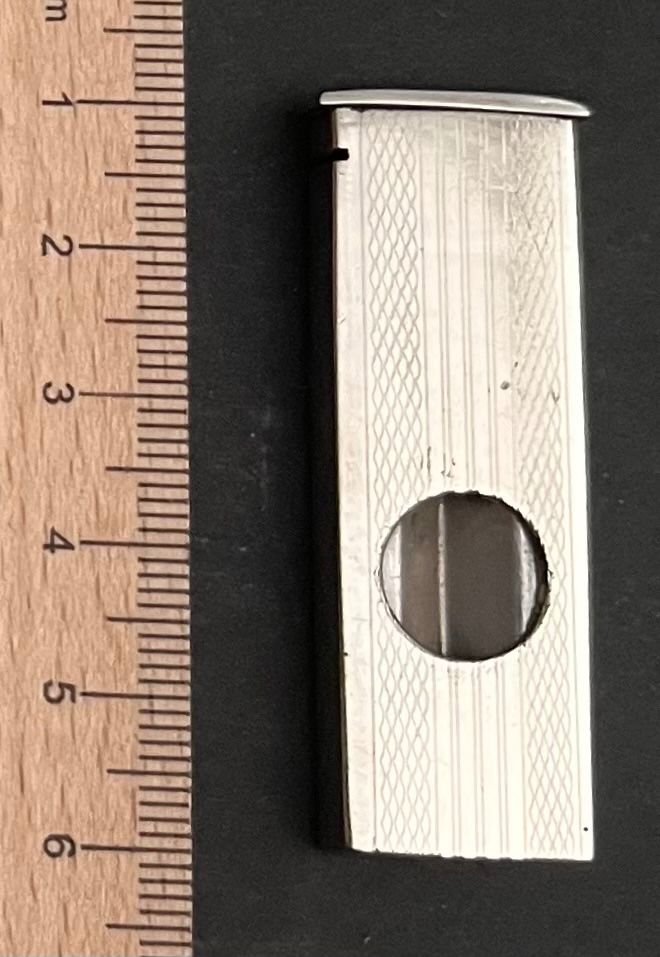 Tous les outils: Zigarrenabschneider (V-Cutter/Kerbschneider)i.Taschenformat – D'occasion à Ostermundigen par DaxKarten-75