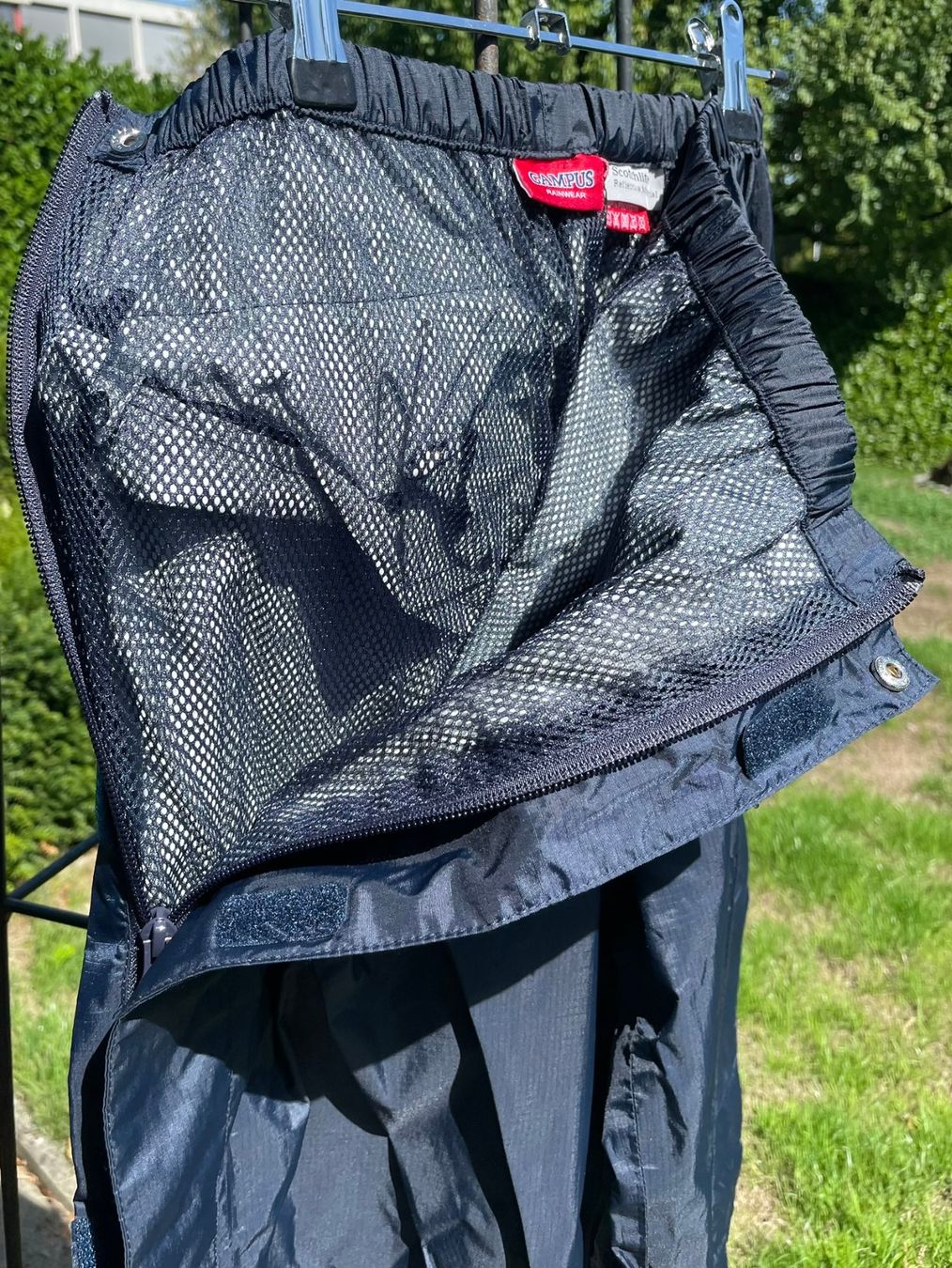 Pantalons: Kinder Regenhose – D'occasion à Horgen par Gugga26 1