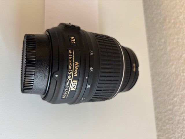 Nikkor Obiettivi: Nikon Objektiv AF-S Nikkor 18-55mm – Usato da Stein am Rhein venduto da glocky