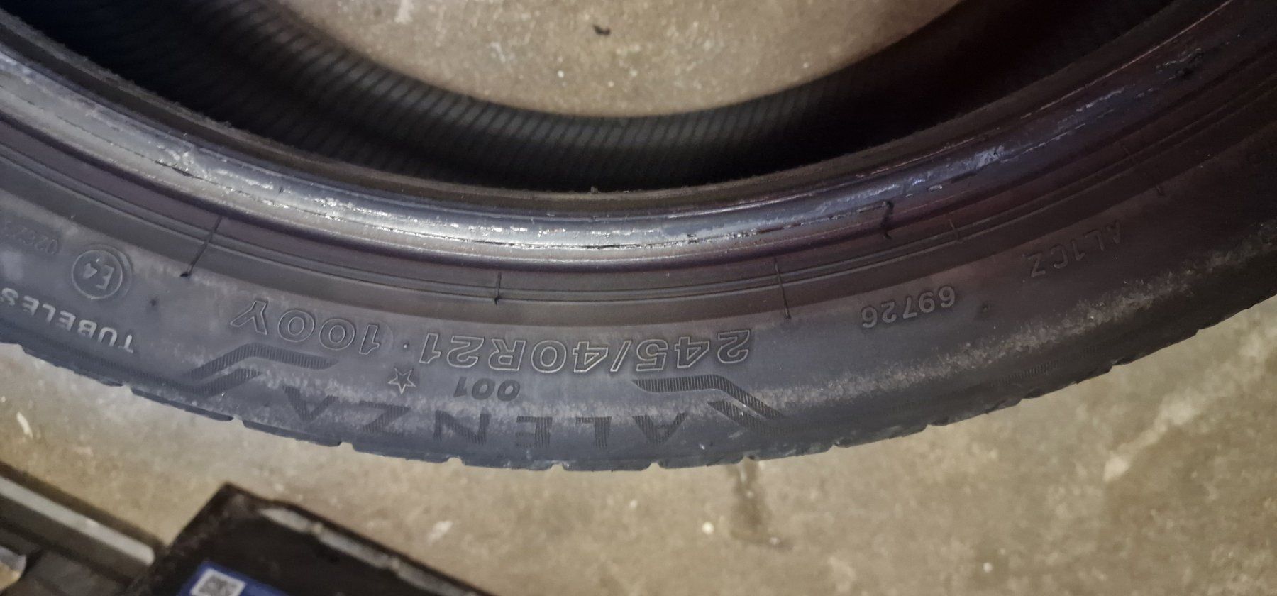 Bridgestone Pneumatici & Ruote complete: Bridgestone 245/40R21 – Usato da büetigen venduto da sonomic 3