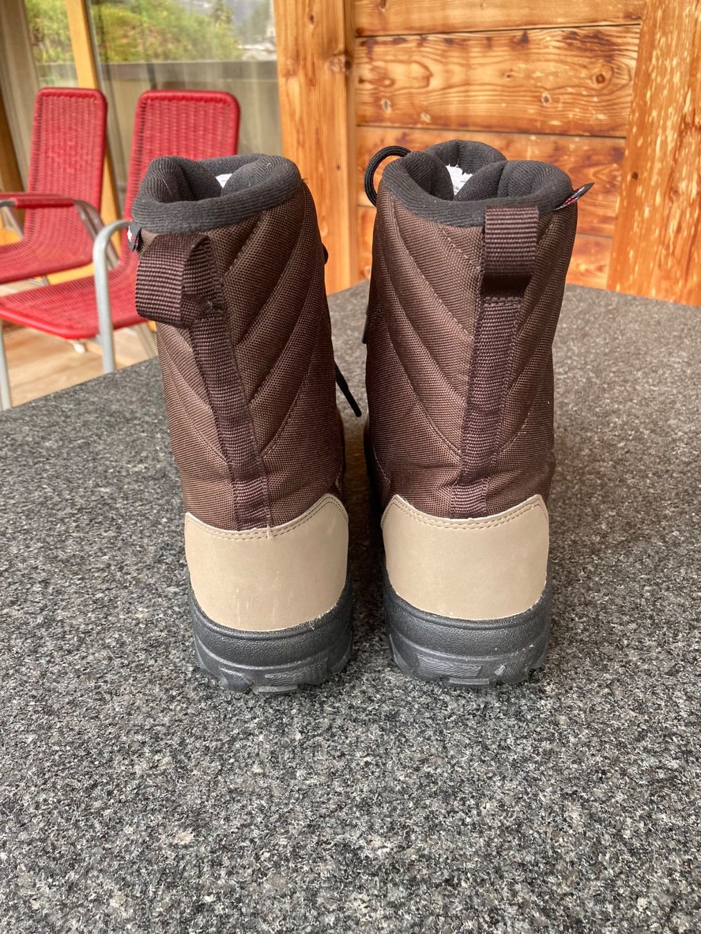 Decathlon Scarpe da donna: QUECHUA, Winterstiefel, braun, wie neu – Usato da Le Châble / VS venduto da Ursaban 2