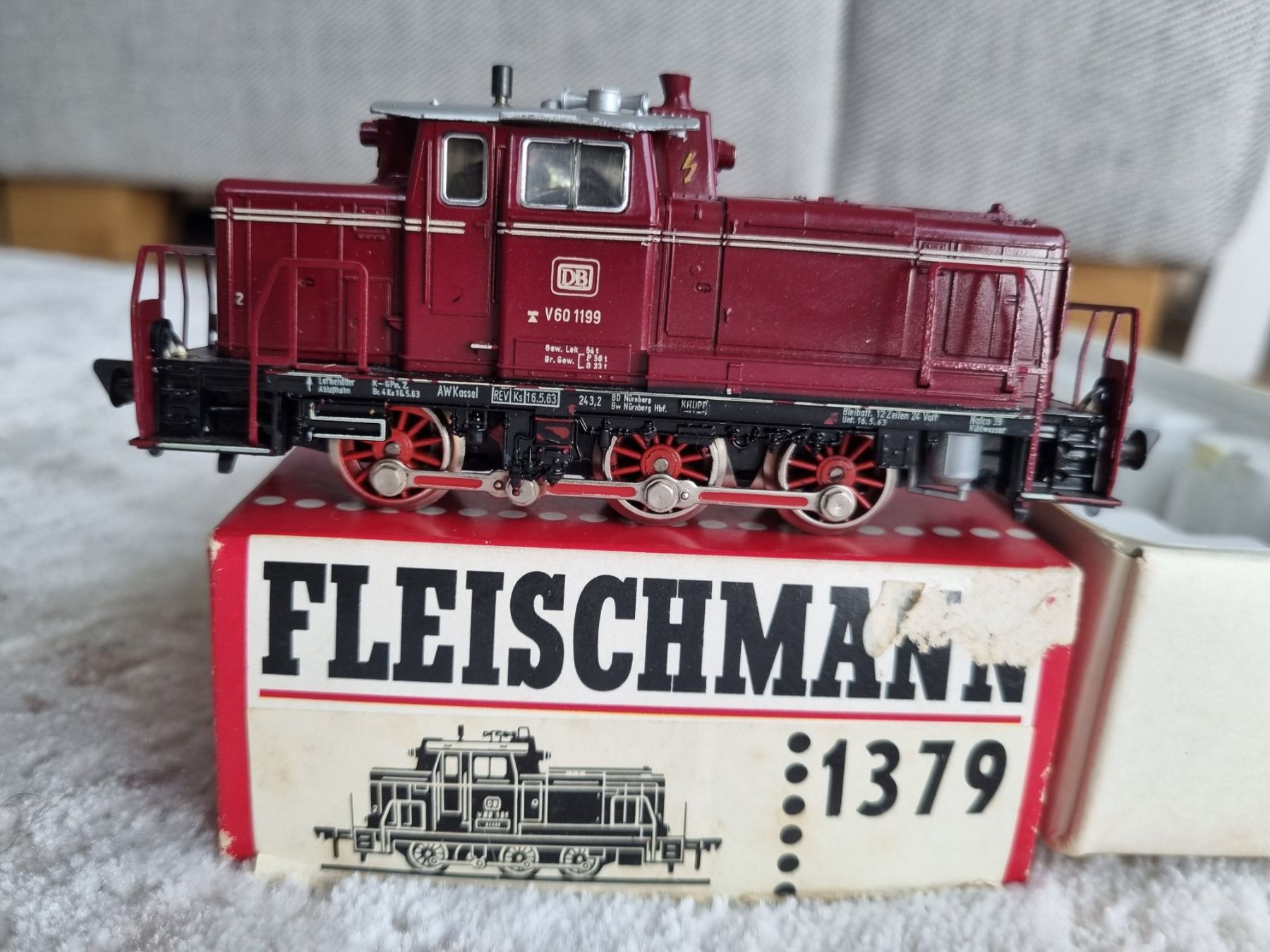 Fleischmann Modelleisenbahnen: Fleischmann V60 DB 1379 OVP – Gebraucht aus Zürich von nibadi 1