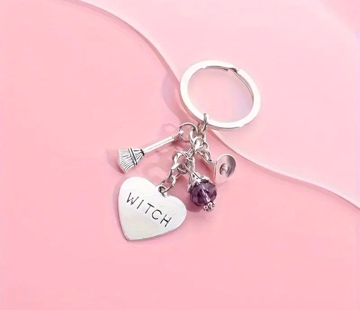 Portachiavi: Schlüsselanhänger "Witch" mit Charms – Nuovo e nell'imballaggio originale da Gams venduto da Mariawicca 1