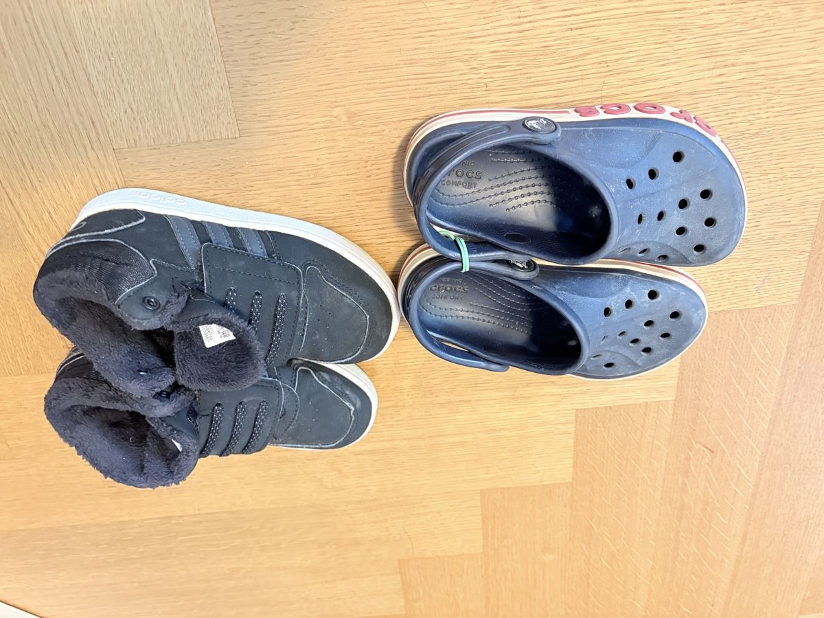 Scarpe per ragazzi: Crocs und Adidas Grösse 27 – Usato da Riehen venduto da Grayje4