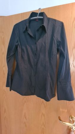 Elegante Damenbluse, schwarz, mit glitzer gestreift, 44