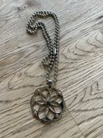 Halskette mit Anhänger aus Stahl und 750 Gold