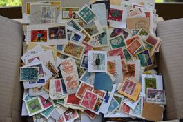 Mehr als 1 Kilo Schweizer Briefmarken     B1208Z