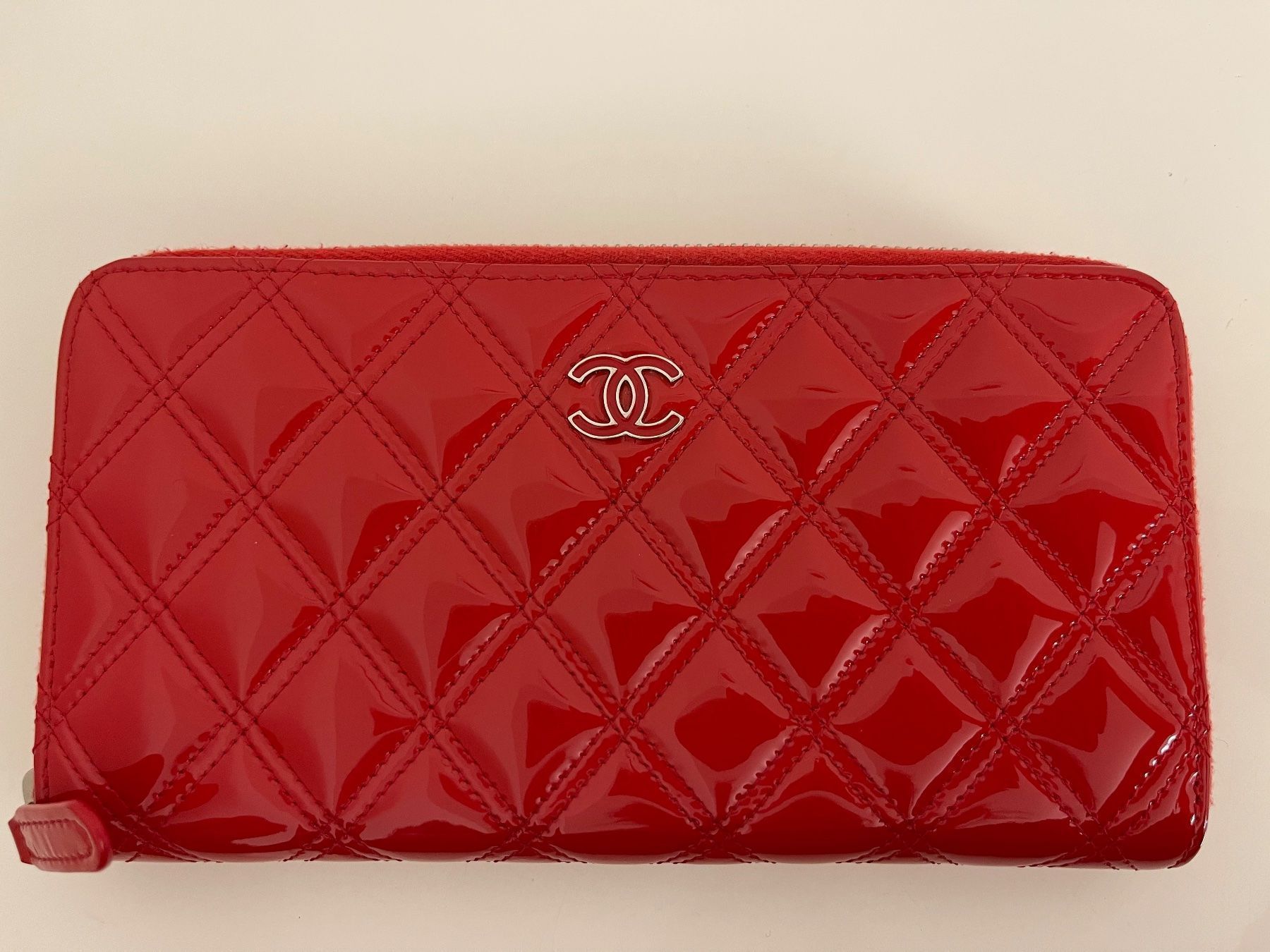Chanel Portamonete: Chanel Portemonnaie – Nuovo (secondo la descrizione) da Staad SG venduto da maza120
