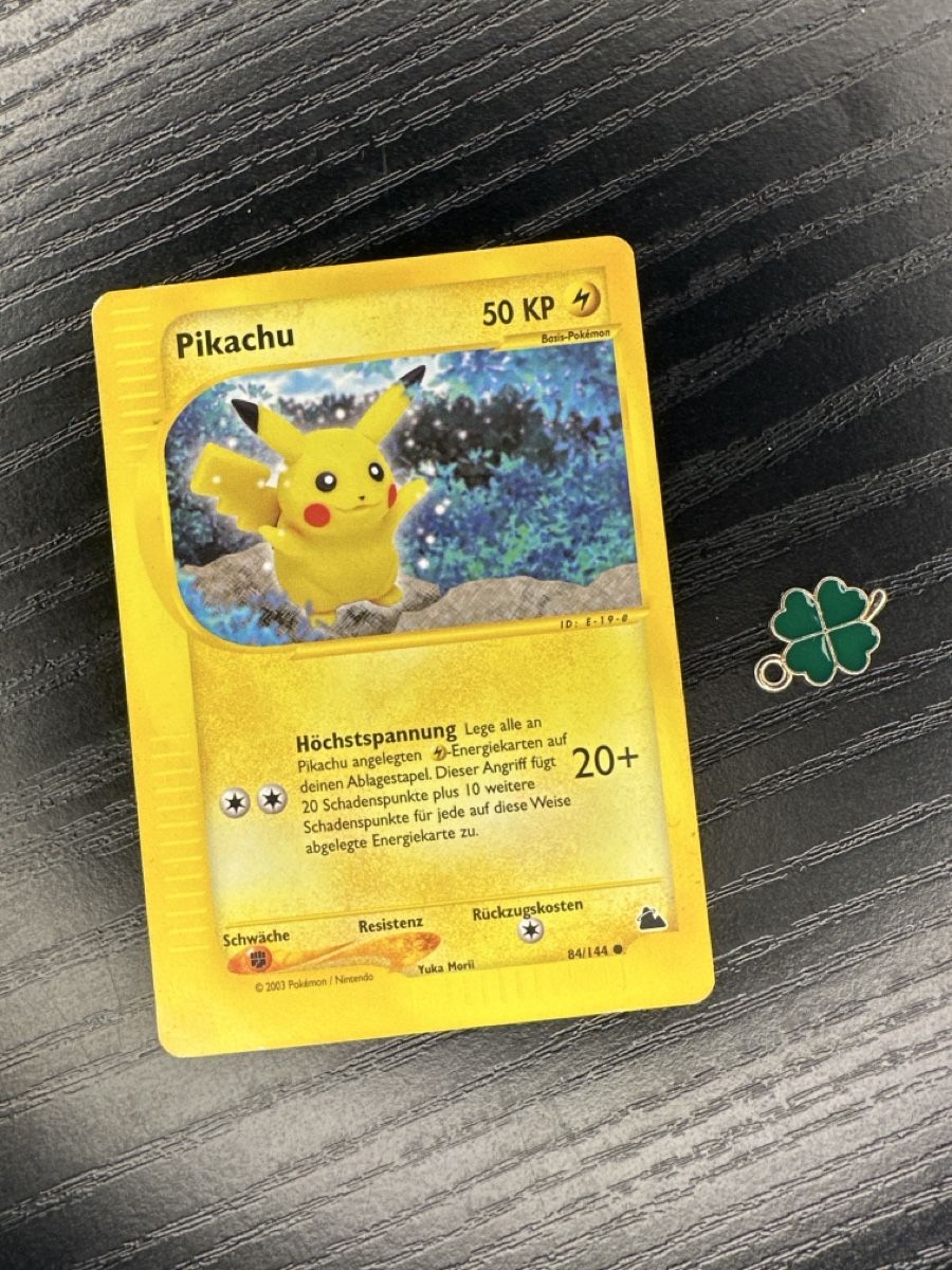 Pokémon Carte collezionabili: Pikachu 84/144 Skyridge Non Holo 2003 – Usato da Uster venduto da Neonschwarz