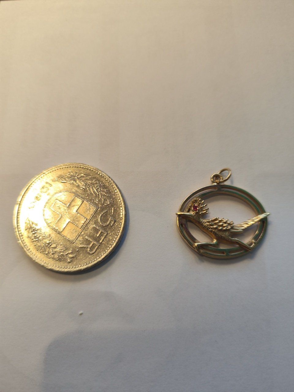 Pendentifs: Pendentif – D'occasion à jouxtens-mezery par Orfus 2