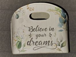 Dekorative Aufbewahrungsbox mit Schriftzug "Dreams"