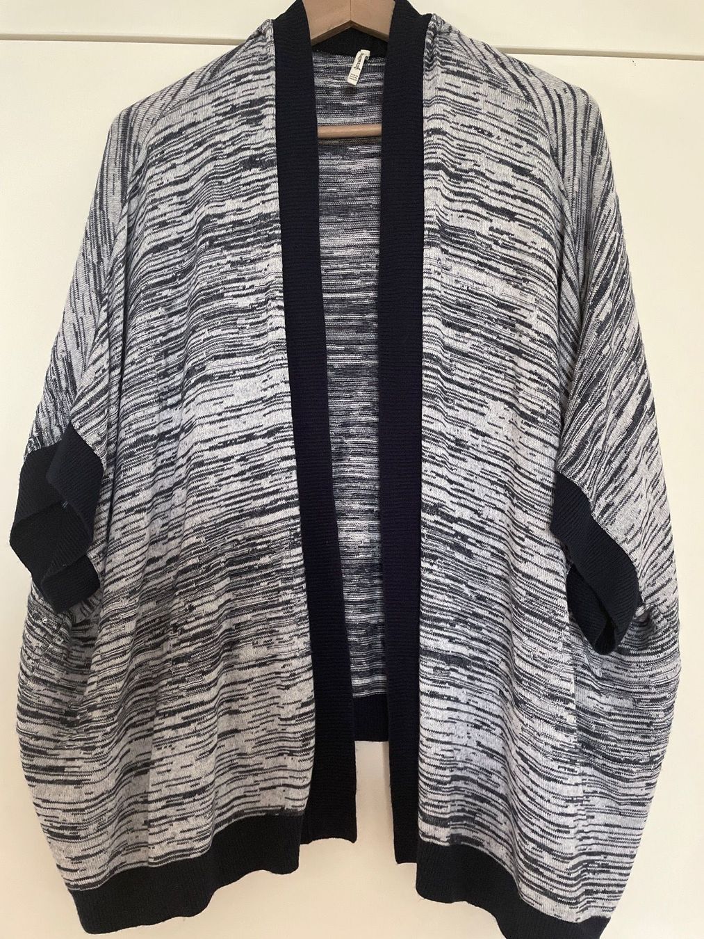 Kimonos: Veste Stradivarius – Gebraucht aus Zürich von katya_noia