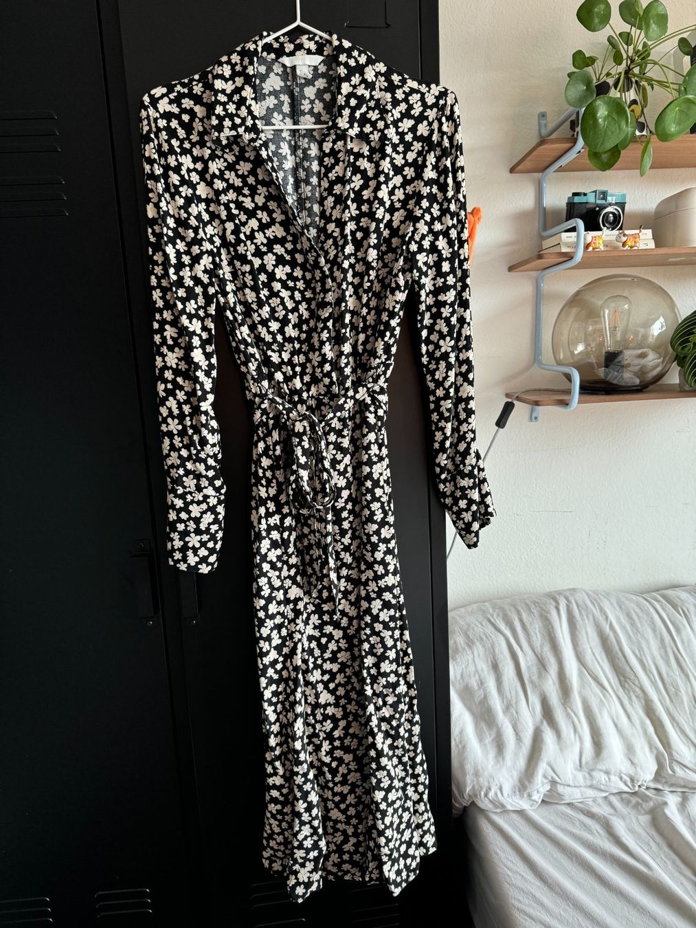 H&M Vestiti: flower dress size S – Usato da Effretikon venduto da expiredrice
