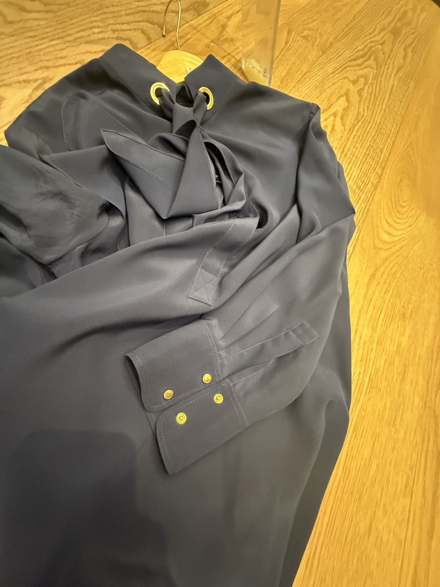 Chloé Camicette: CHLOÉ Silk blouse, navy – Nuovo (secondo la descrizione) da Bäch SZ venduto da jfog 2