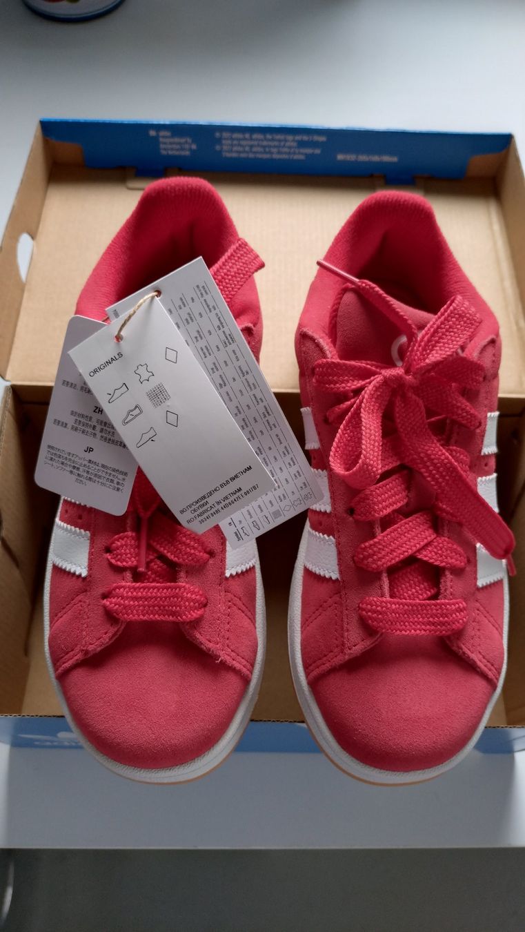 Adidas Herrenschuhe: Adidas Campus rot Grösse 35 – Neu und originalverpackt aus Gisikon von Mwi 1