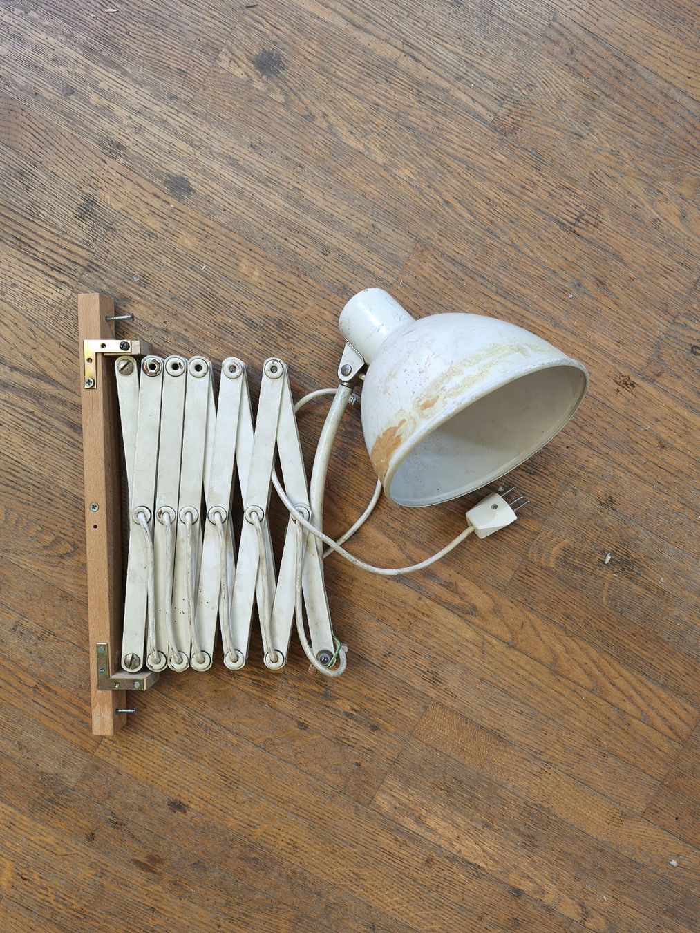 Lampes: Gelenkarm Lampe weiss gebraucht – D'occasion à Zürich par baa-ch 1