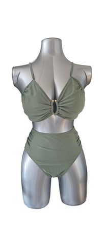 Stilvoller High-Waist Bikini-Set in elegantem Salbeigrün
