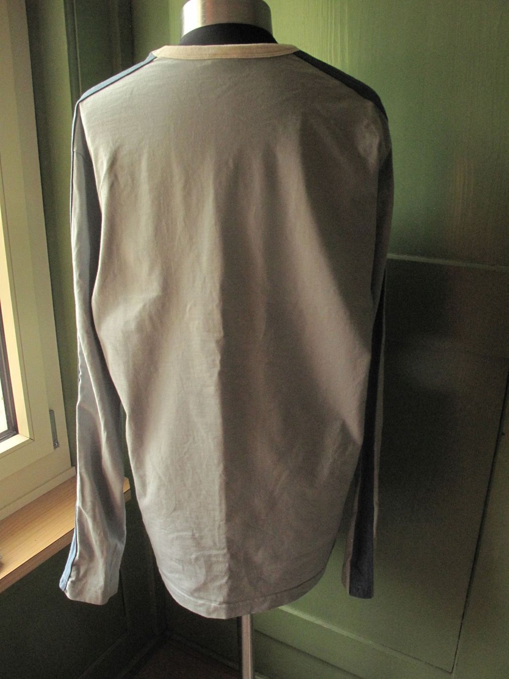 We Pulls & Sweat-shirts: 100% Baumwolle Gr.XL B-Post 9 Fr. – Défectueux à glarus par Engel_888 1