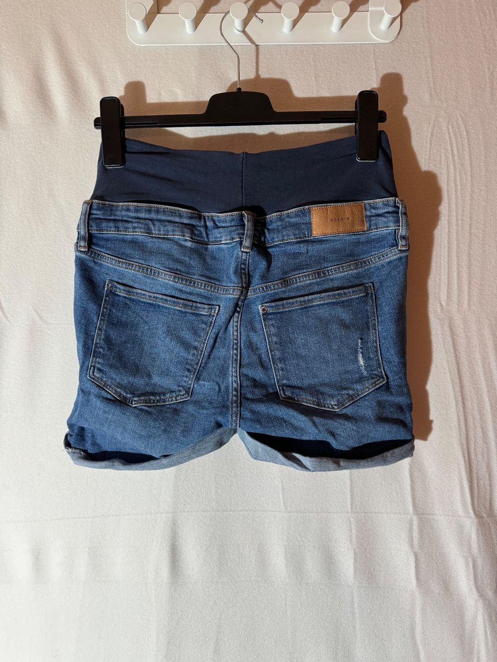 Jeans: Kurze Umstands-Jeans Gr. S – Usato da Grosswangen venduto da SALE_SALE_SALE 3