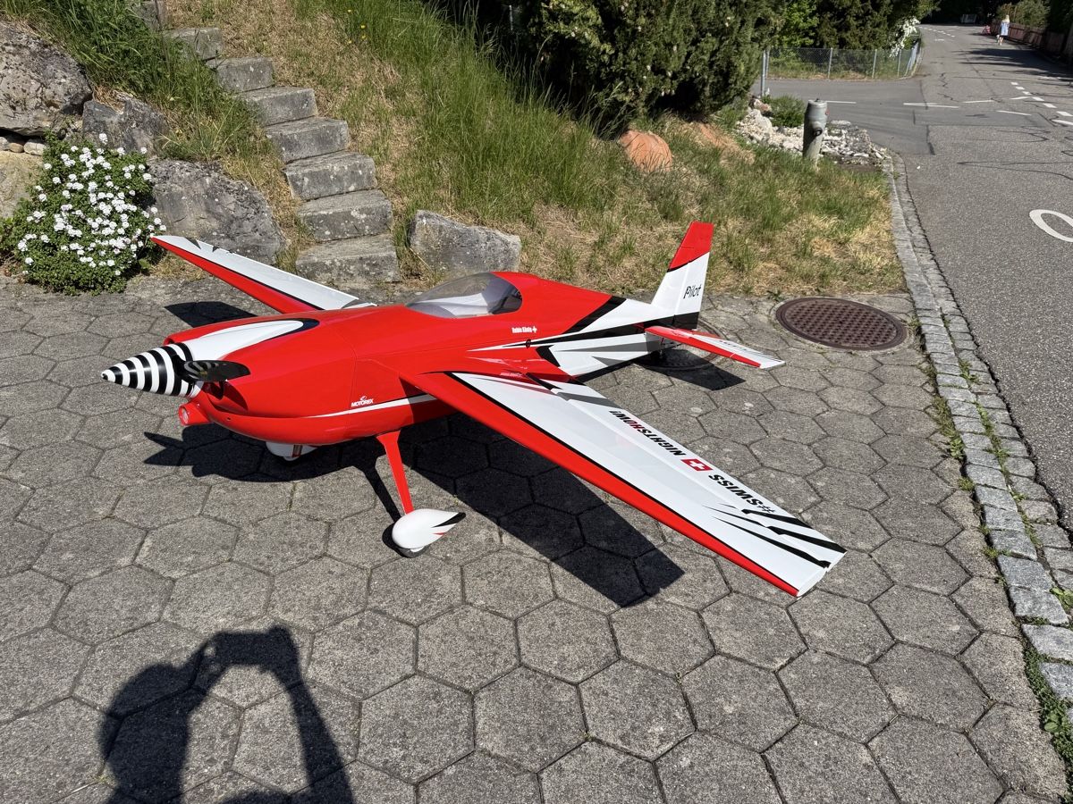 Modellismo RC: Pilot RC EDGE 103“ – Usato da Erlinsbach SO venduto da Laserexp74