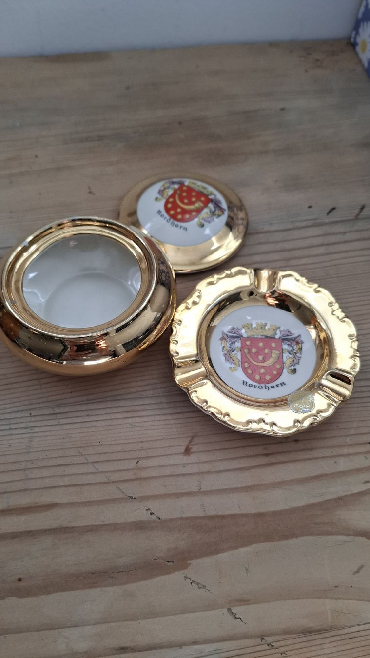 Cendriers: Aschenbecher Gold – D'occasion à Buochs par regenbogen7365 3