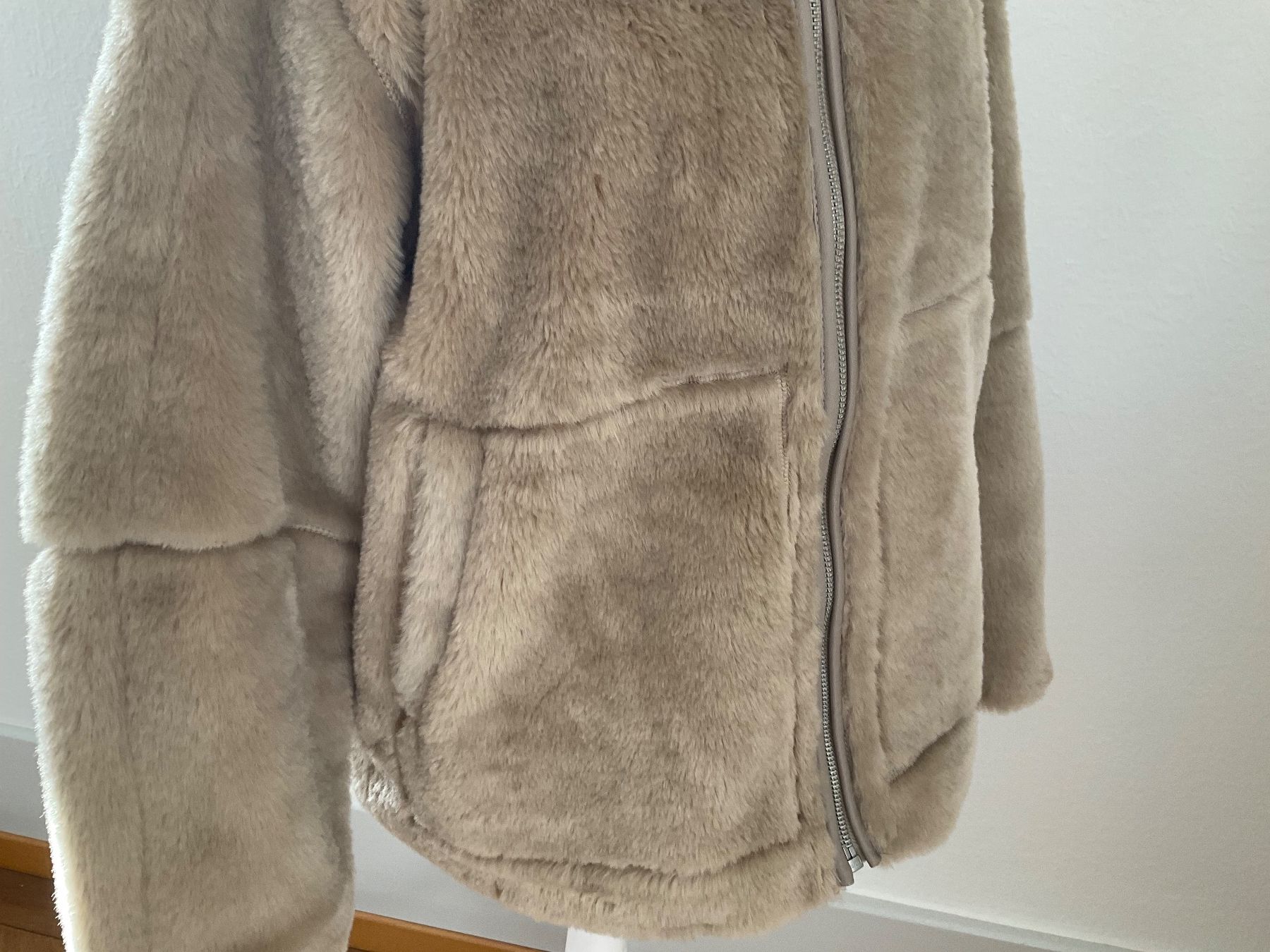 H&M Jacken: Jacke von H&M – Neu (gemäss Beschreibung) aus Bern von Gabriela32 3