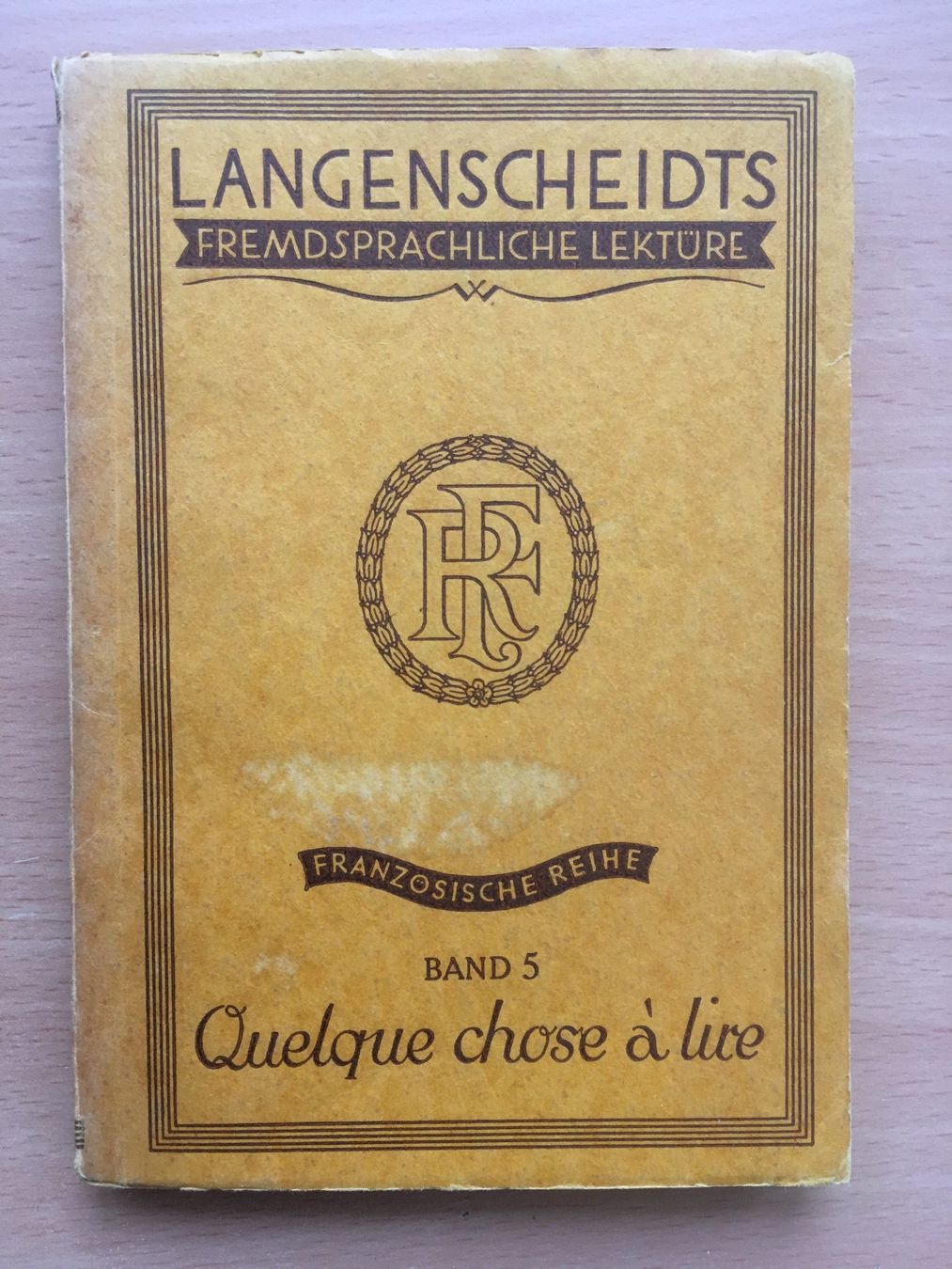 Bücher: Quelque chose à lire (1929) – Gebraucht aus Grenchen von Kogi7
