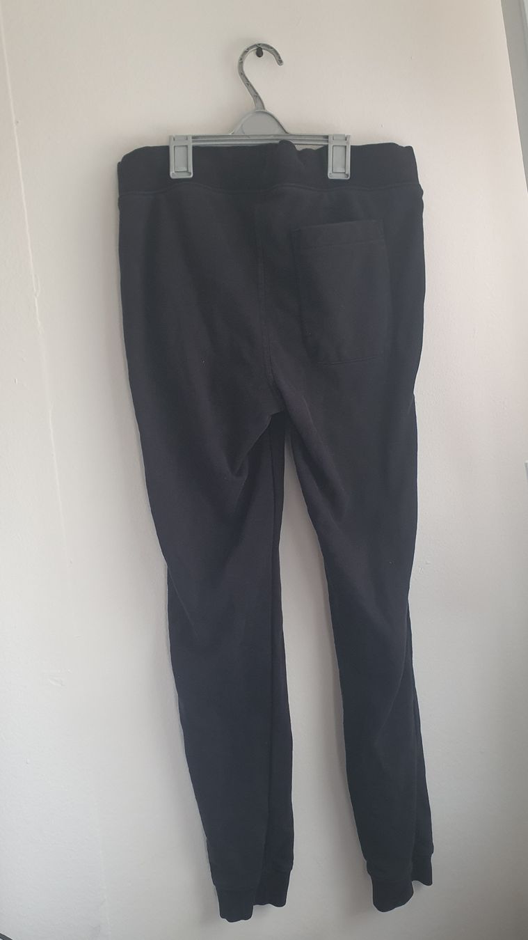 Hosen: Trainerhose Grösse s von Vögele – Gebraucht aus Schönenwerd von pomodor 1