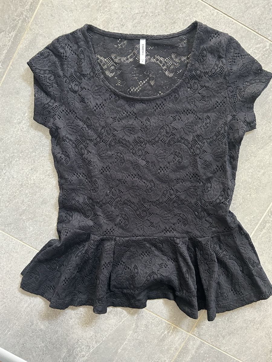 Tops: Top en dentelle noir taille S – Gebraucht aus Bôle von sev_n85b