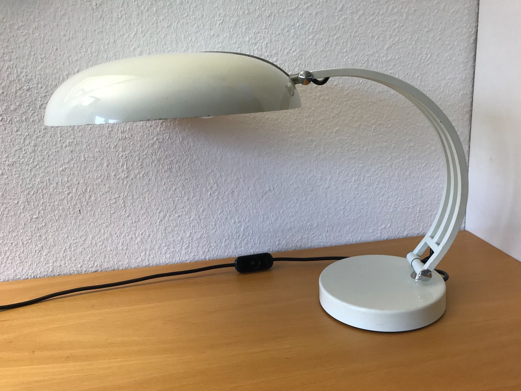 Lampade: Designer  Tischlampe um 1970 – Usato da Zürich venduto da Artnuvo 2