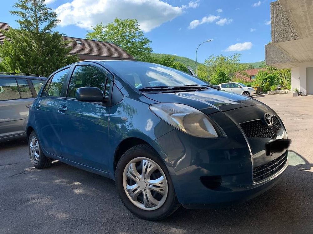 Toyota Automobili: Toyota Yaris 1.3 – Usato da Beringen venduto da Bbuna1