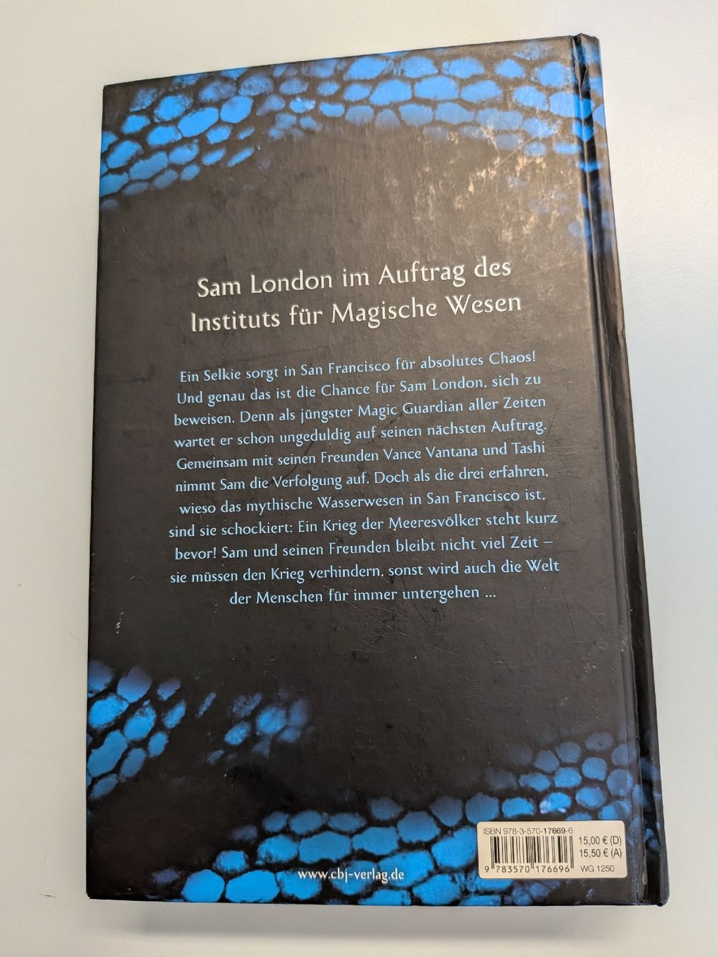 Libri: Buch Magic Guardians - Krieg der Meere – Usato da Lostorf venduto da einkaufen.sara 1