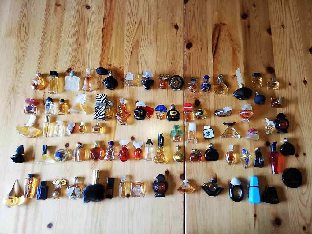Flaconi: Diverse Mini Parfümflacons – Usato da St. Gallen venduto da m_l_6qbp 4
