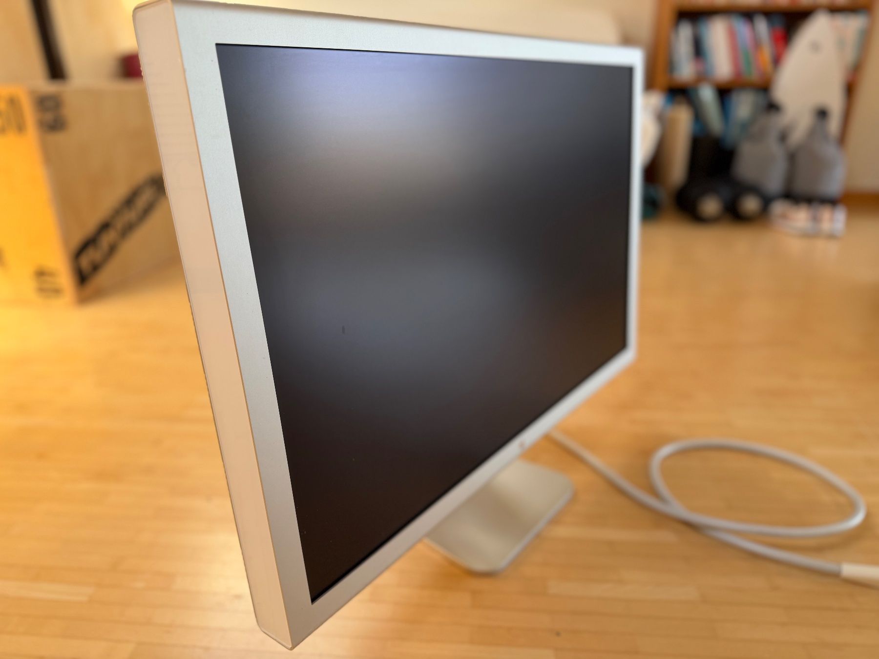 Monitore: Apple Cinema HD Display 30" (Modell A1083) – Gebraucht aus Neuenegg von sta_n75j