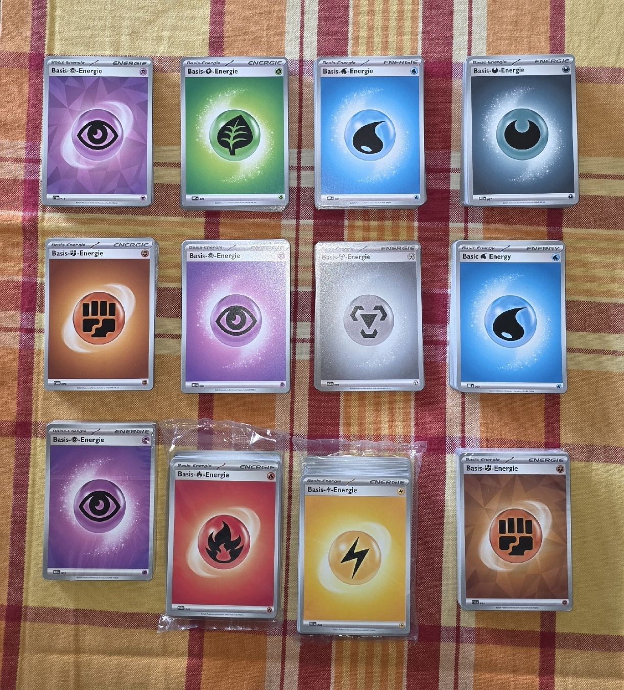 Pokémon Carte collezionabili: Basis Energie SVE / MEE DE / EN – Nuovo (secondo la descrizione) da Goldswil venduto da downie84