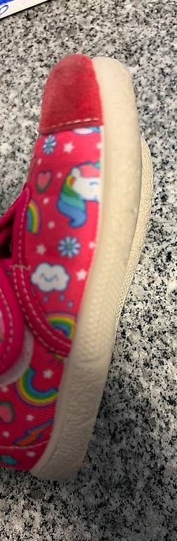 Scarpe per ragazzi: Pantofole per bimba – Nuovo e nell'imballaggio originale da Bellinzona venduto da SammlerTI 2